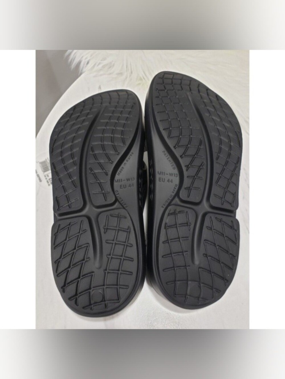 NEW MENS 11 OOFOS OOriginal Unisex Black Sandals SOLID BLACK FLIP FLOP WOMEN 13 - Picture 2 of 5
